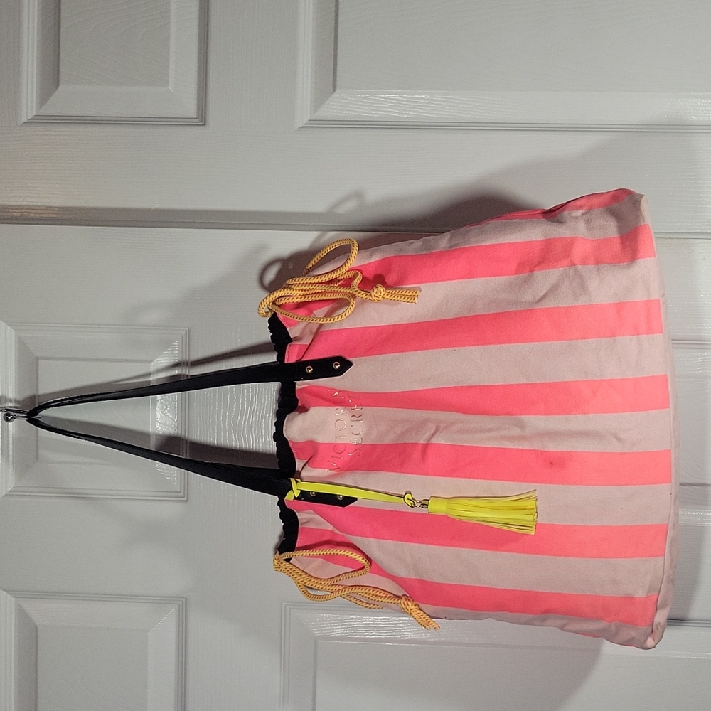 Victoria Secret beach striped suchel